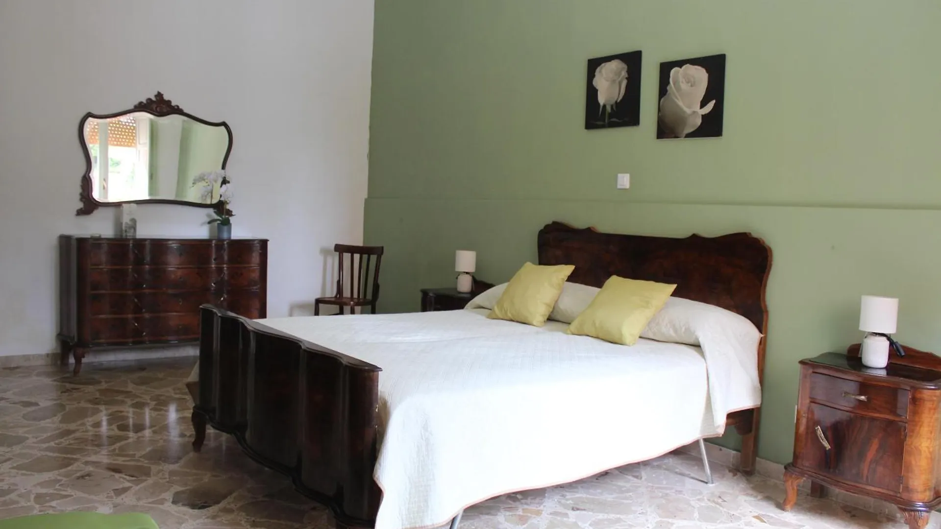 Holiday home Casa Vacanza Da Nonna Emy Rilievo Italy